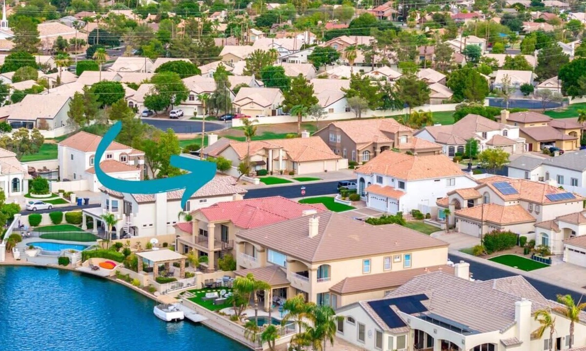 Val Vista Lakes House | 7th Heaven Luxury Lakes 5 Bed