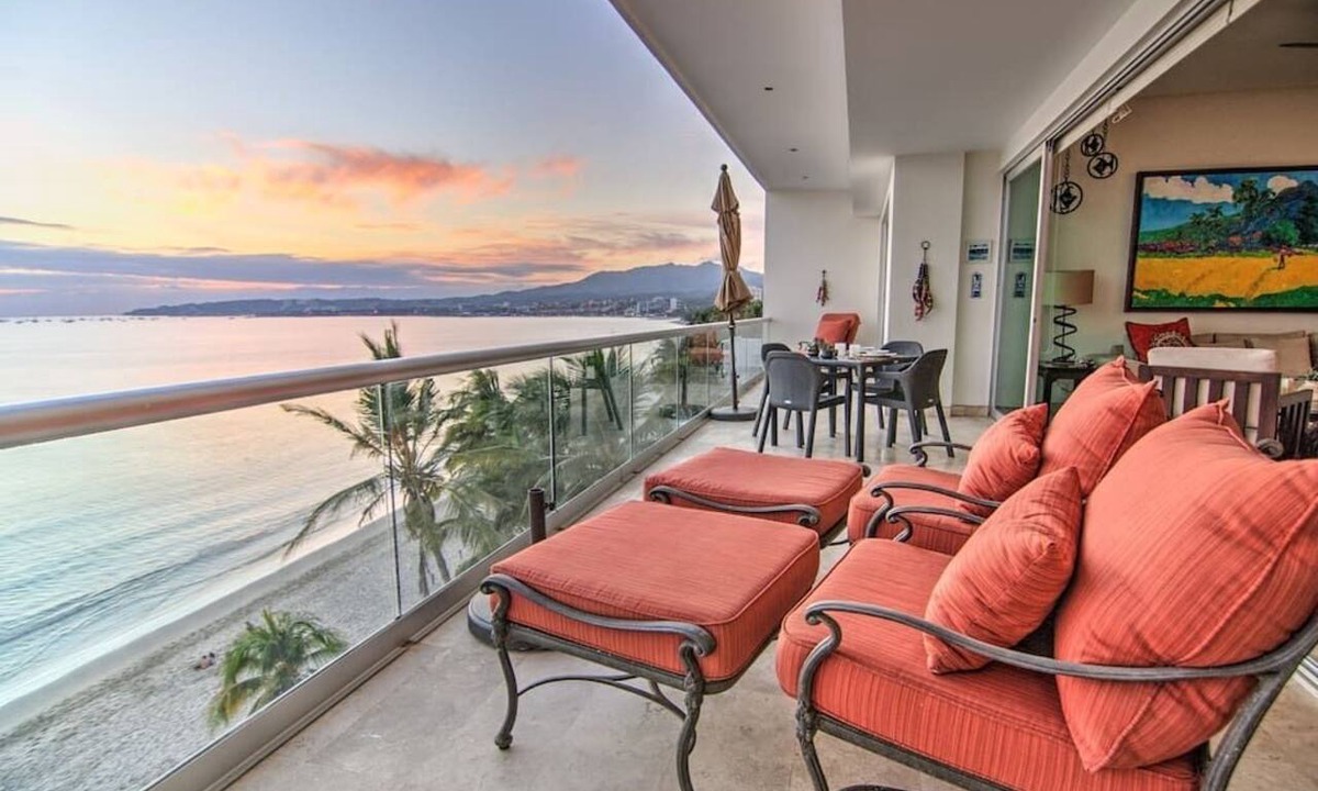 Bucerias Condo | Beachfront 2BR w Office & Panoramic Views: Nova105