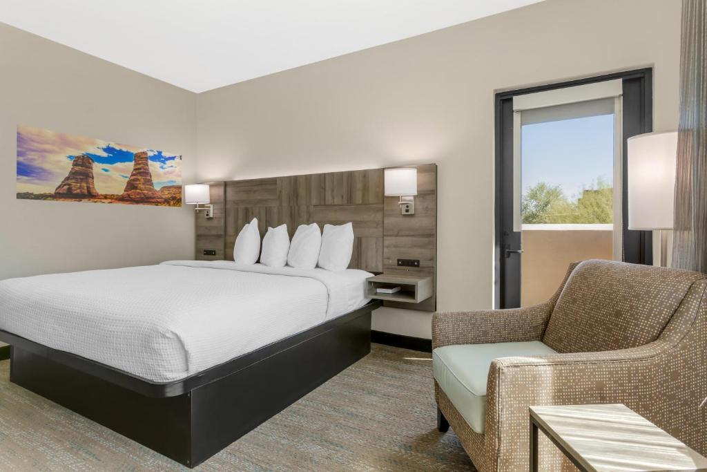 Deer Valley Hotel | Best Western Plus Executive Residency Phoenix North Happy Valley