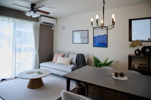 Ginowan Villa | Black Grove House