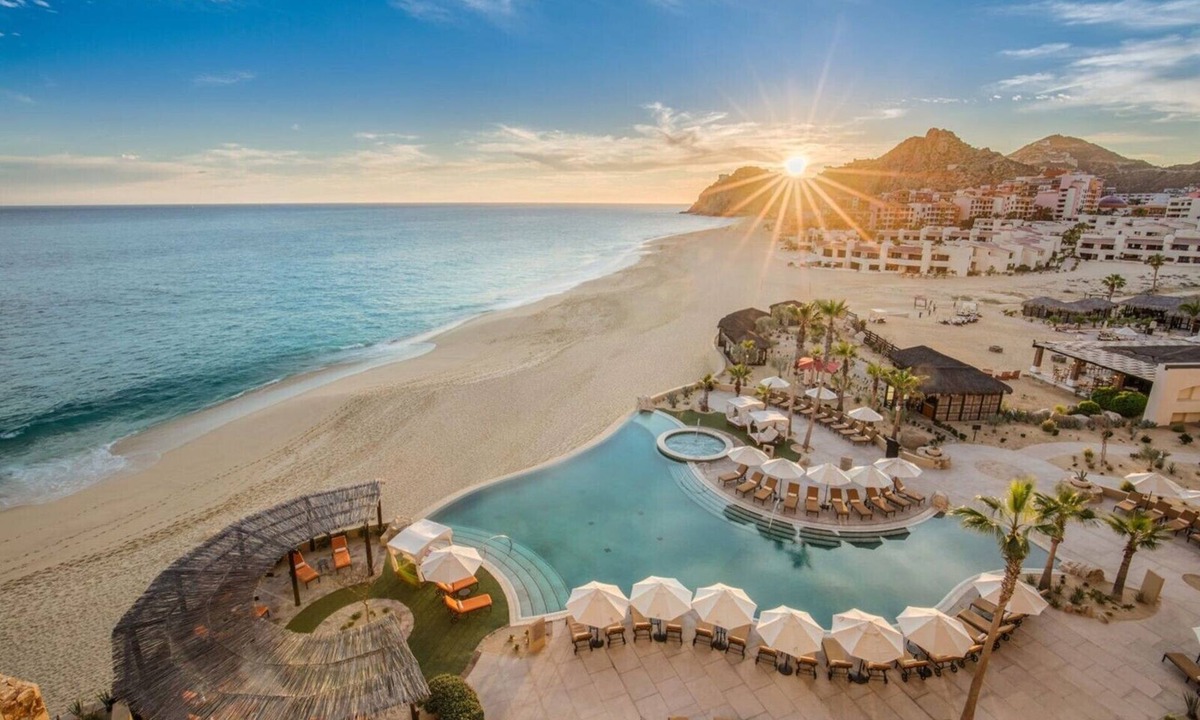 Centro Resort | Cabo Oceanfront Luxury Resort