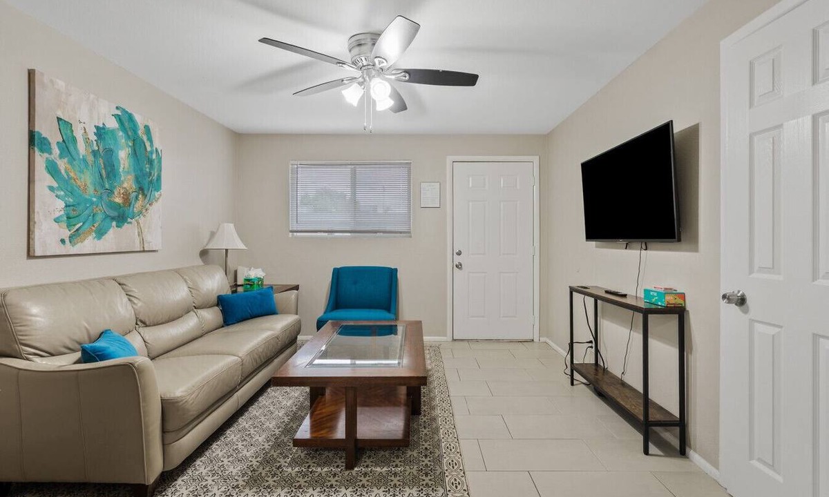 Mesa Condo | Clean Quiet Condo - Reliable AC - Downtown Mesa - Free Parking