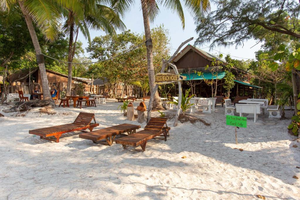 Ranong Resort | Frog Beach House