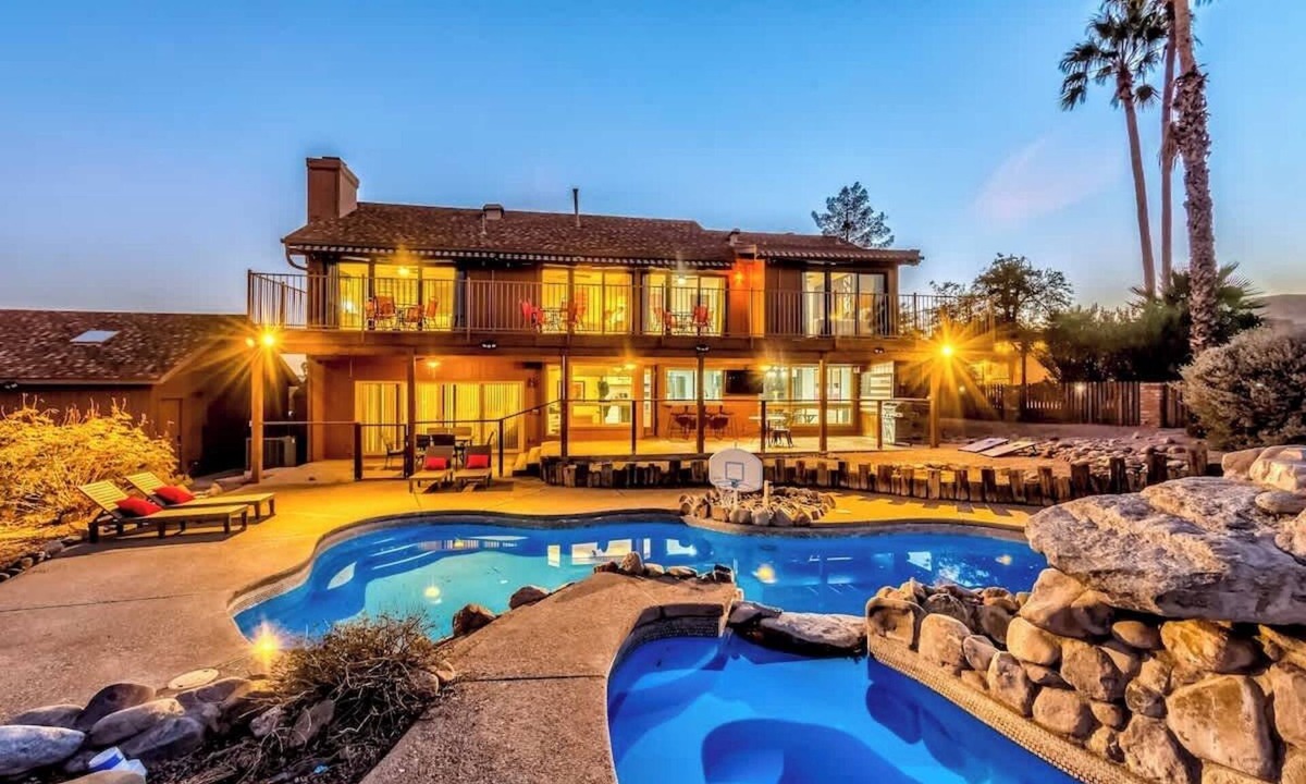 Saguaro Miraflores House | Heated Pool at Ruby Desert Lodge