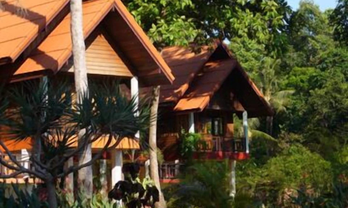 Nuea Khlong Hotel | Joy Bungalow