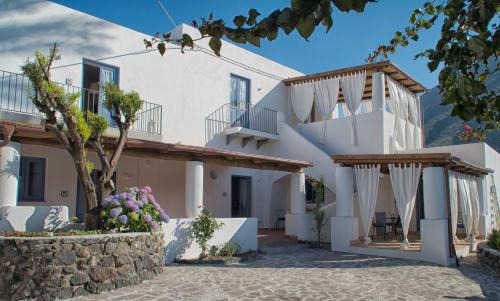 Malfa House | Le Sette Perle