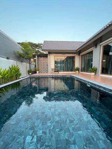 Ratchaburi Villa | P2 Location pool villa