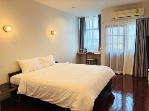 Samut Sakhon Apartment | Racha Place