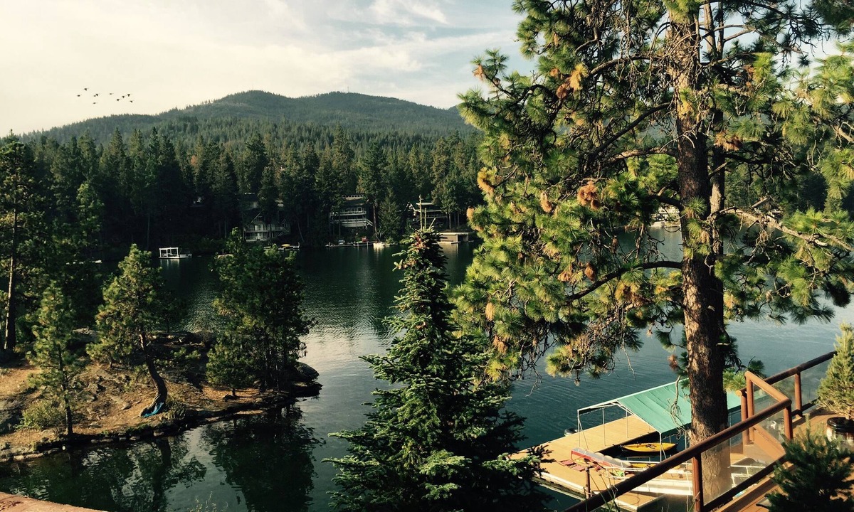 Post Falls House | Riverfront Post Falls; Bring your boat! Downtown Coeur D'alene In 8 Min.