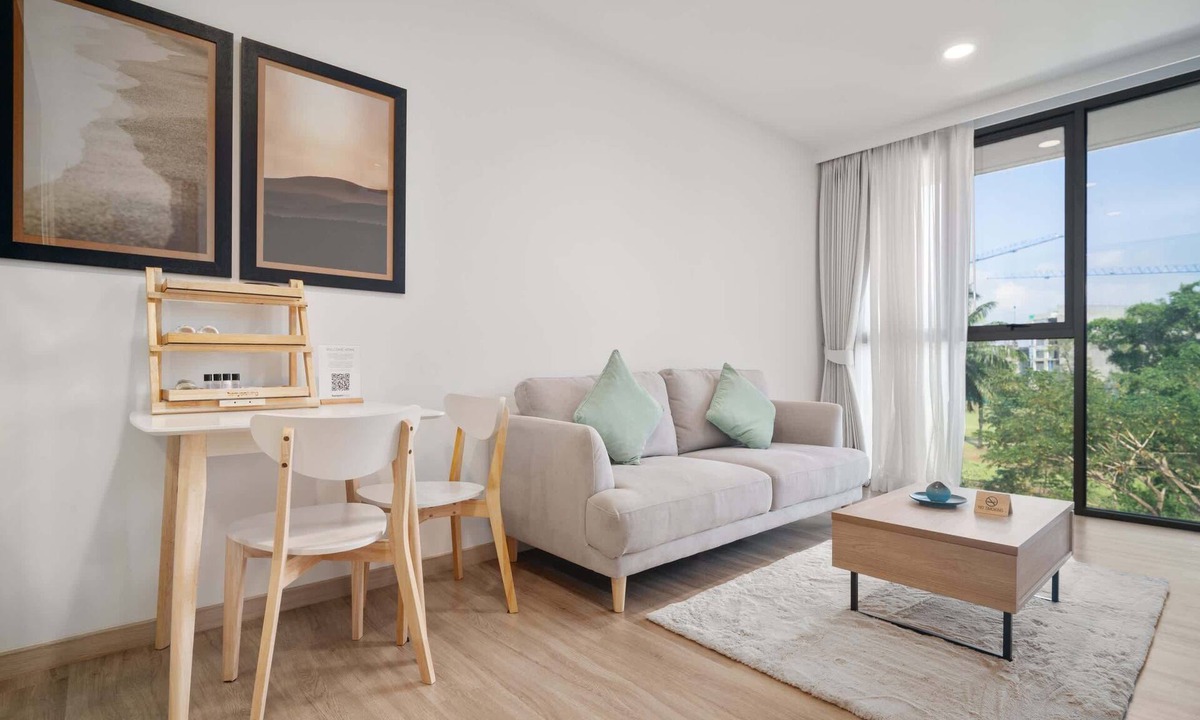 Laguna Condo | Skypark Aurora, One Bedroom 1C Deluxe