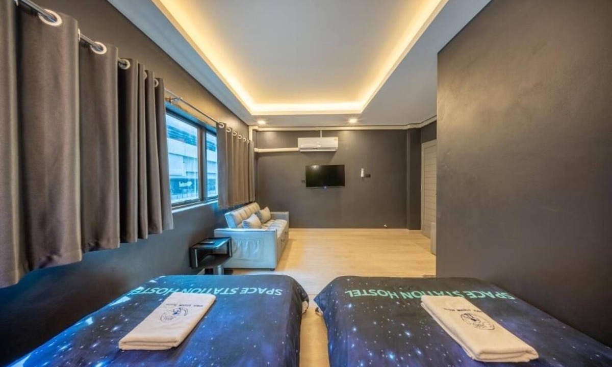 Don Muang Hotel | Space Station Hostel