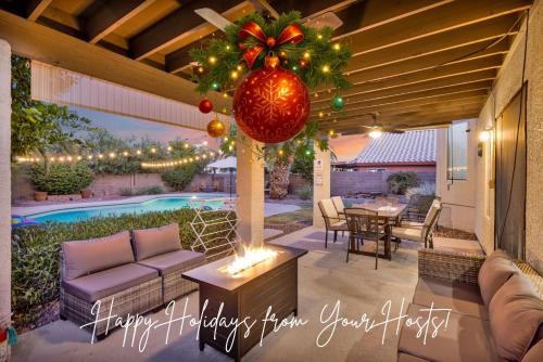 Dave Brown Autumn Hills House | Sparkling Saltwater Pool - Spa - Firepit - WiFi - 4BR 3BA - Free Netflix