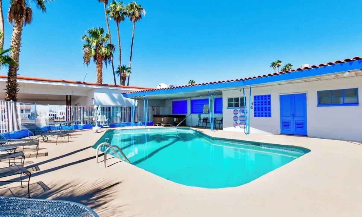 Yuma Townsite Hotel | Steps from Colorado River Parks | 3 Rooms | 2 Queen Beds