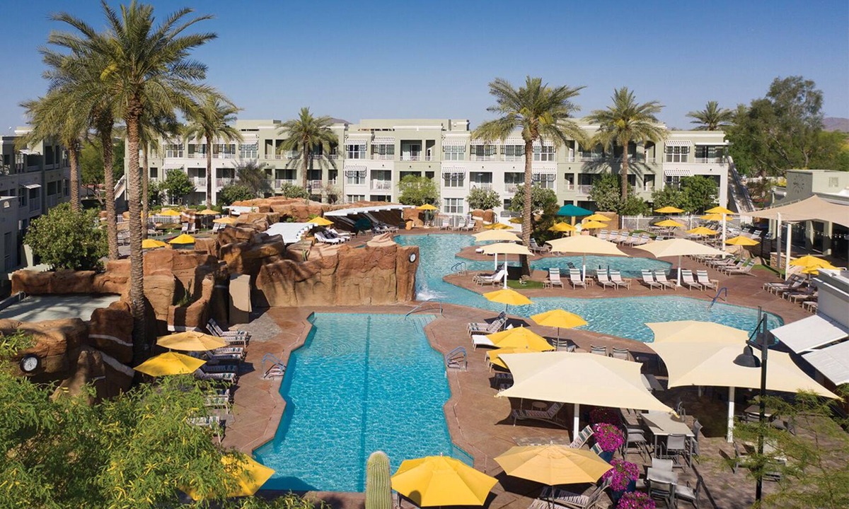 Desert Ridge Apartment | Studio, Sleeps 4 at Marriott Canyon Villas Resort!