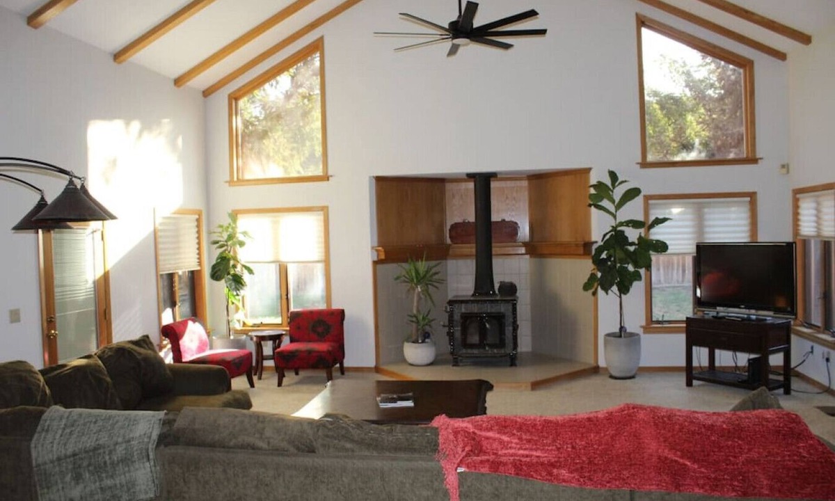 Tehachapi House | Tehachapi Mountain Lite