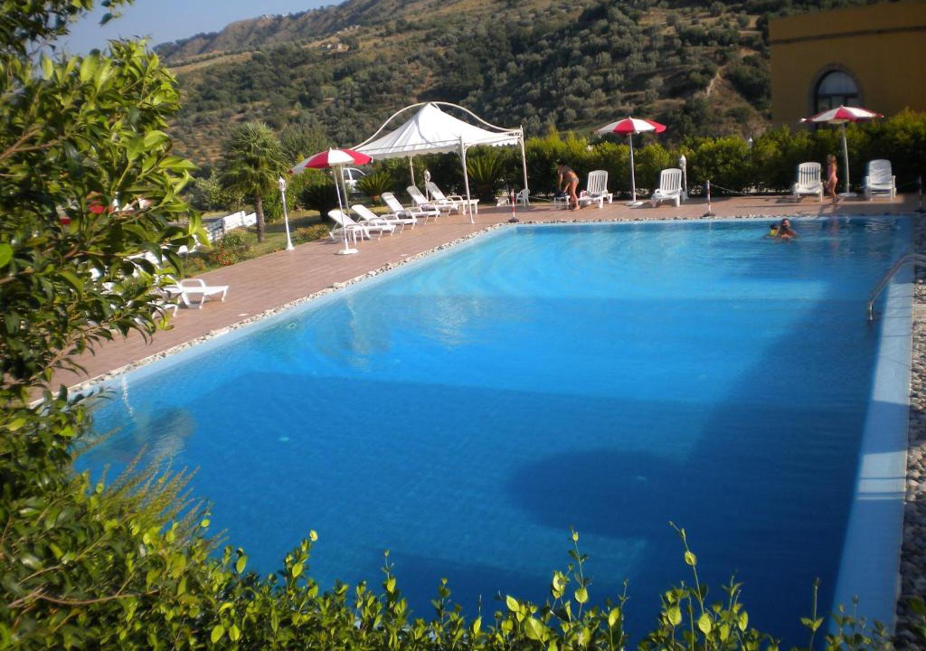 Squillace House | Tenuta Agrituristica Castellesi
