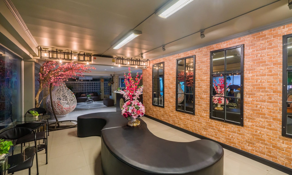Samsen Nok Hotel | The Corner Ratchada