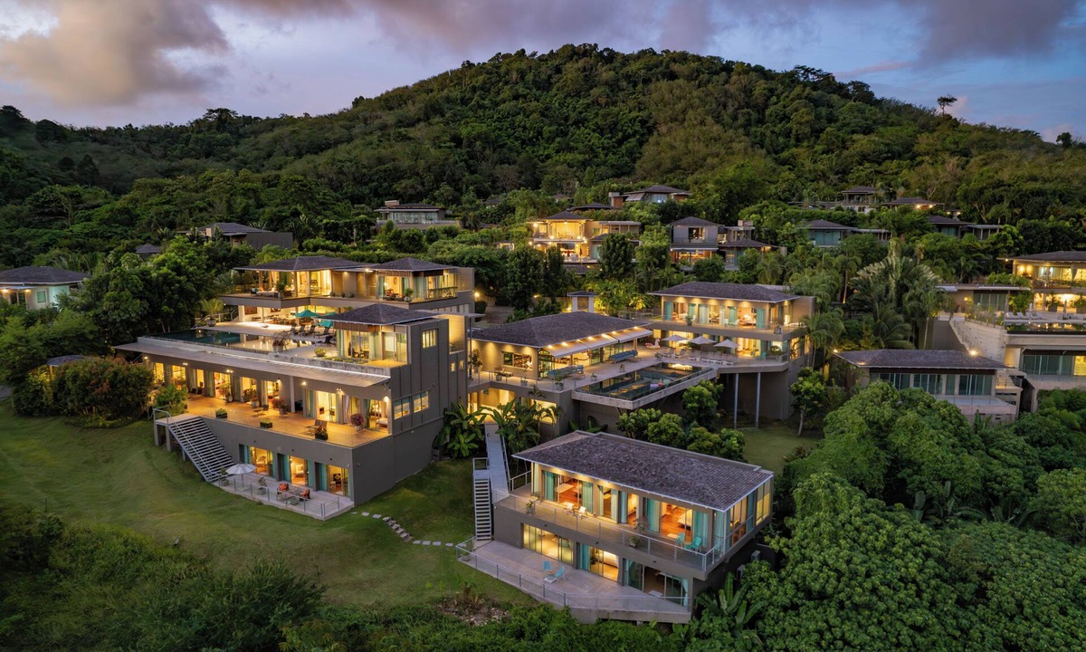 Choeng Thale Villa | Tropical Castle Villa Phuket