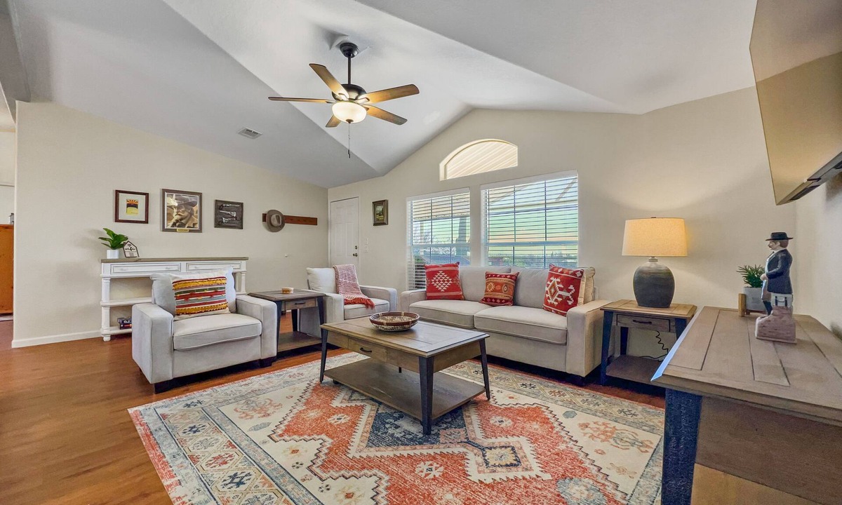 Apache Junction House | Wild Arizona West! Amazing Superstition Views.