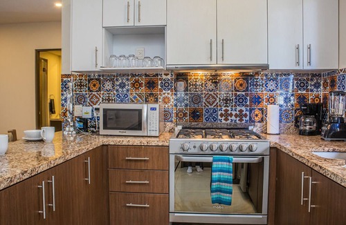 Las Jarretaderas Apartment | 3B/2Ba Spacious! Ground Floor! Azulejos sleeps 6