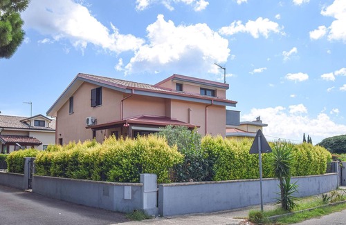 Marina di Davoli House | 4 bedroom accommodation in Davoli