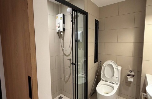 Khlong Kra Saeng Hotel | 611 Hotel