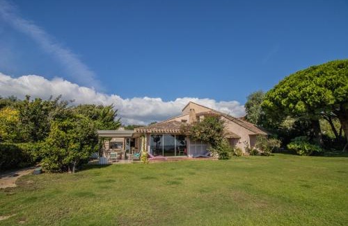 Santa Giulia Villa | A Cala d Oro et plage privée pour 8