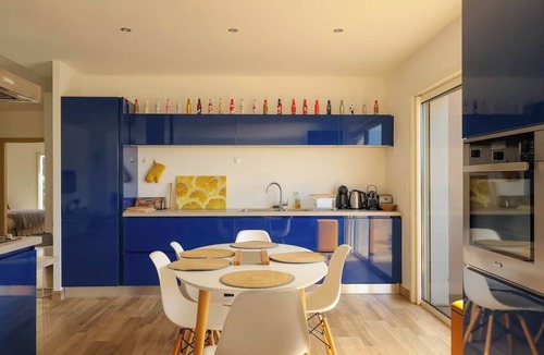 Marine de Davia House | Architect villa between sea and mountain