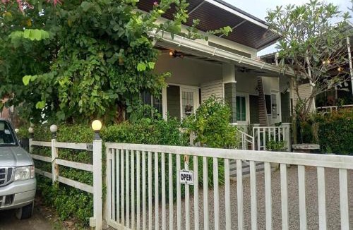 Downtown Krabi Bed & Breakfast | Bann Kam B&B