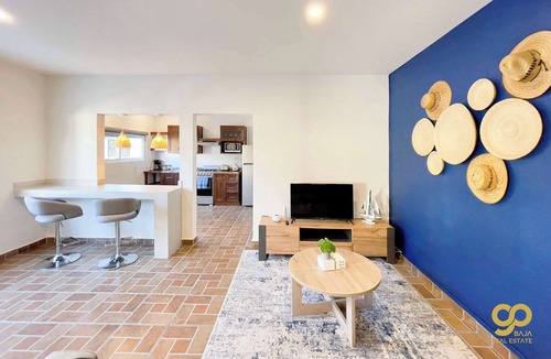 El Centenario House | Beachfront Compound, Pool, BBQ, Best for Groups
