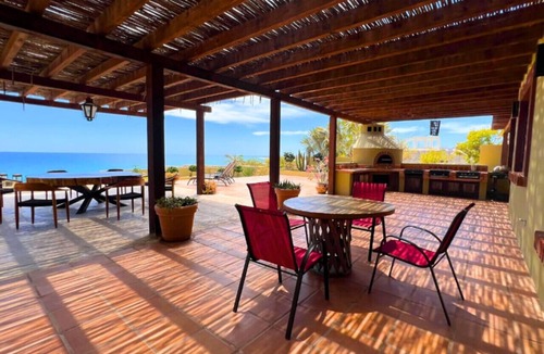El Cardonal House | Beachfront Paradise in El Cardonal