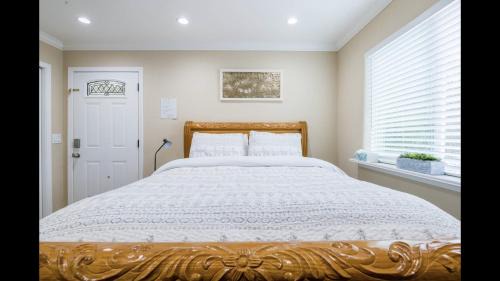 Redwood City Apartment | Beautiful Studio