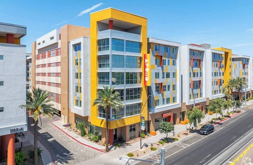 Tempe Apartment | Boulevard Stays Modern Tempe 1BR ASU Pool, Gym 11