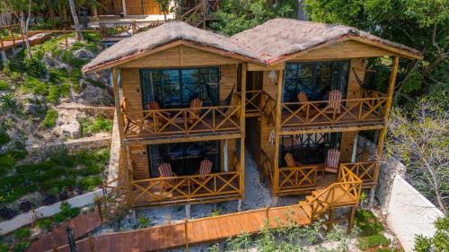 Chetumal Cabin | Cabaña Jules