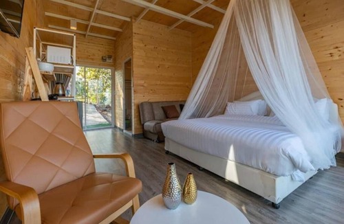 Mae On Hotel | CAMP Ta Torn Yorn