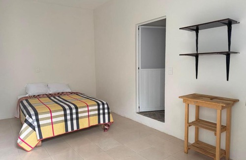 San Antonio de la Cal House | Casa Flor
