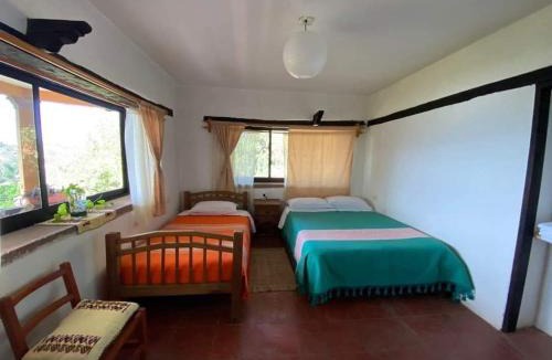 Santa Maria Ahuacatlan House | Casa Tía Jane