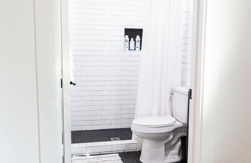 Gilbert Apartment | Centrally located cozy Studio in peaceful neighborhood!