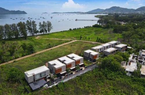 Chalong Villa | Chalong Bay View 3BR Pool Villa Long One B10