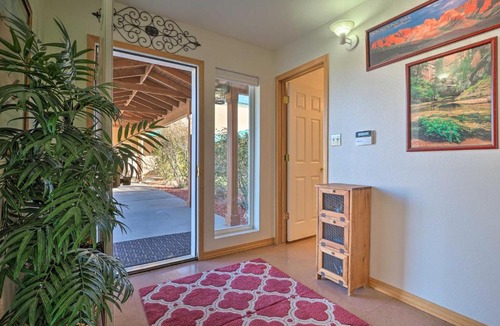 New Harmony Apartment | Charming Studio - 3 Miles From Kolob Canyons!