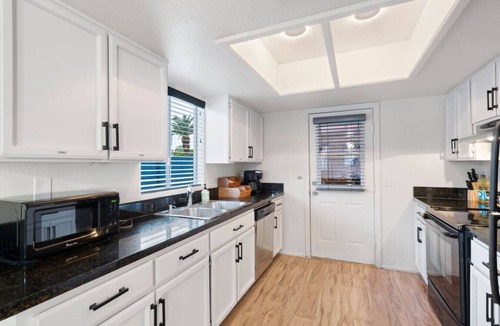 Gilbert House | Cold AC Pool 3BR 2BA Near DT Gilbert