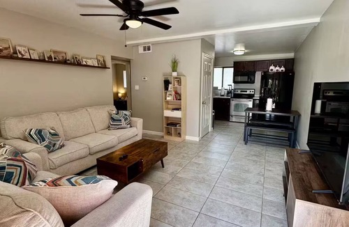 Blue Hills House | Comfy Modern Midtown Condo — walk to Hospitals