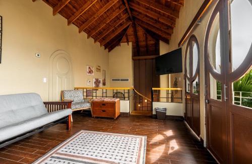 Ensenada Hostel | Corona Hotel & Spa