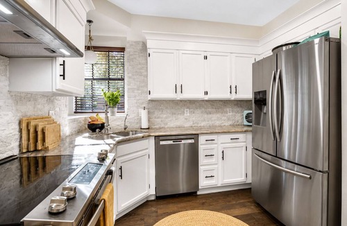Lowe Estates House | Cozy Gilbert Escape with Hot Tub, BBQ & Fire Pit