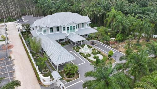 Khlong Thom Hotel | Dinnano