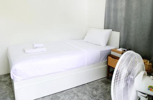 Khlong Thom Hotel | Dinnano