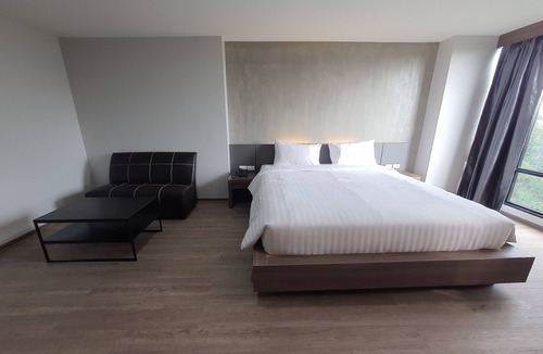 Bang Phut Hotel | Double D Hotel