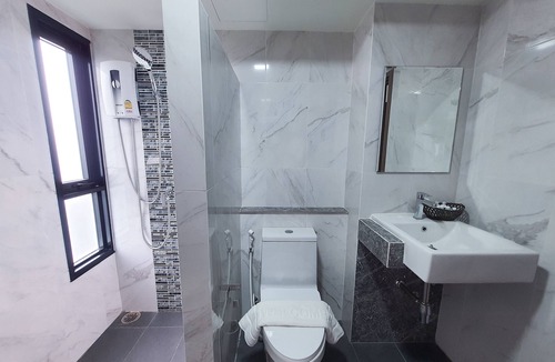 Bang Phut Hotel | Double D Hotel