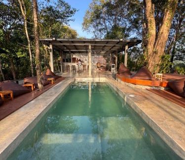 Ko Chang Hotel | Drifters Anchor