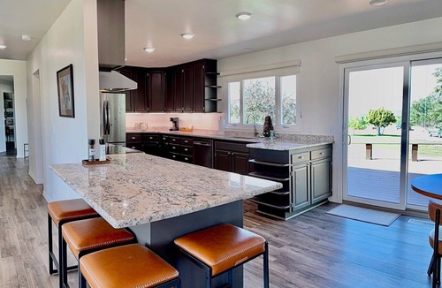 Grantsdale House | Elevated Elegance with Golf Course Access & Panoramic Valley Views